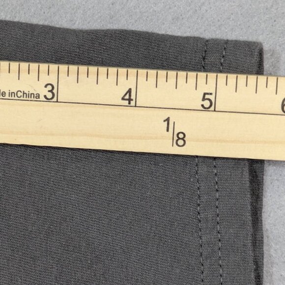 Pink Floyd T Shirt Mens S Gray 70's Classic Rock Psychedelic Album Art Animals - Picture 8 of 10